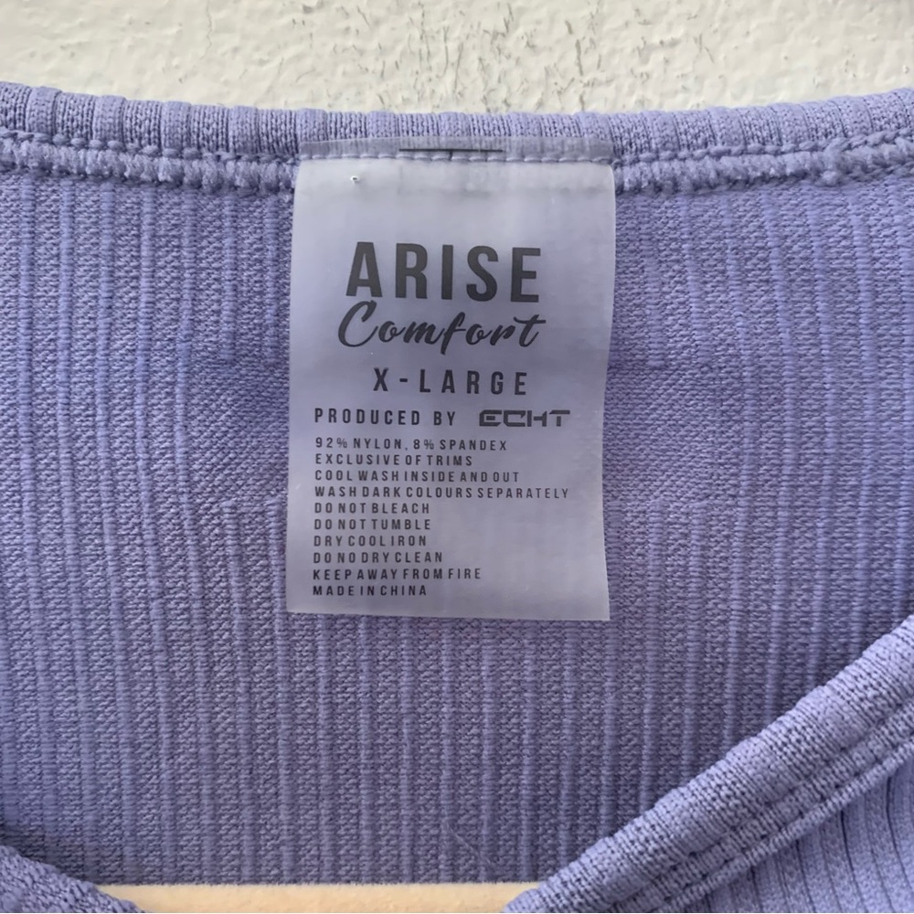 ECHT Arise Comfort Long Sleeve Ribbed Athletic Crop Top - Picture 3 of 4
